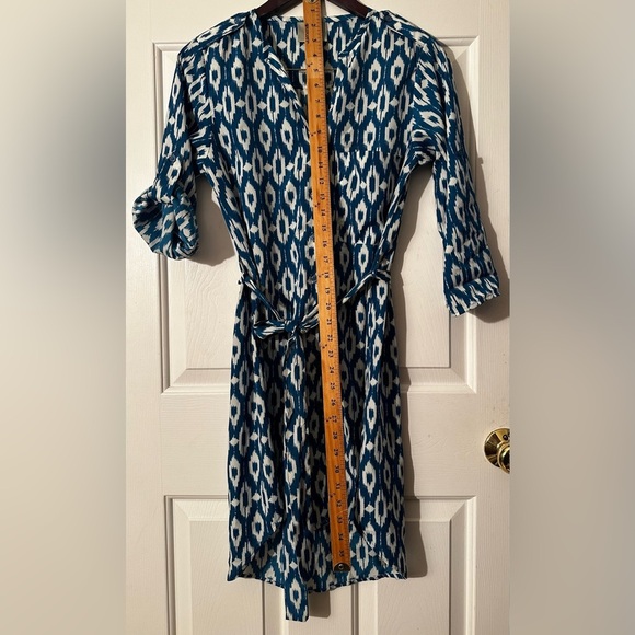 MAEVE Anthropologie Blue XS 3/4 Roll Tab Sleeve Ikat HiLo Belt V Neck Shirtdress - Picture 5 of 16